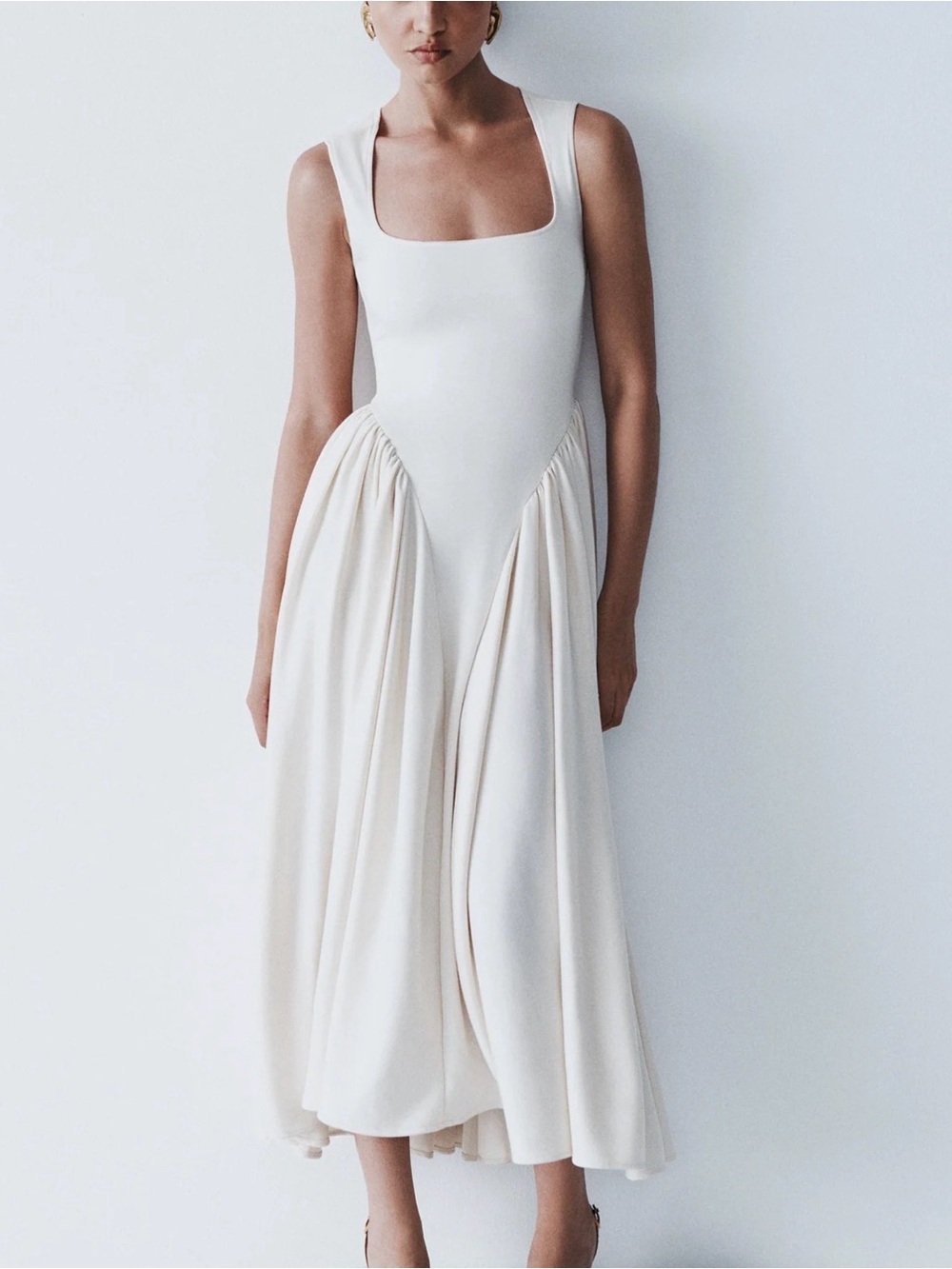 Elegant Ivory Square-Neck Midi Dress - Picture 2 of 3